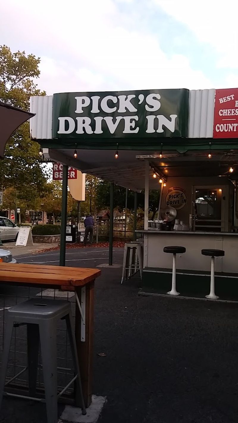 This Century-Old California Drive-In Still Serves Classic Roadside Burgers - Decor Hint A Root Beer Stand That Started It All In 1923