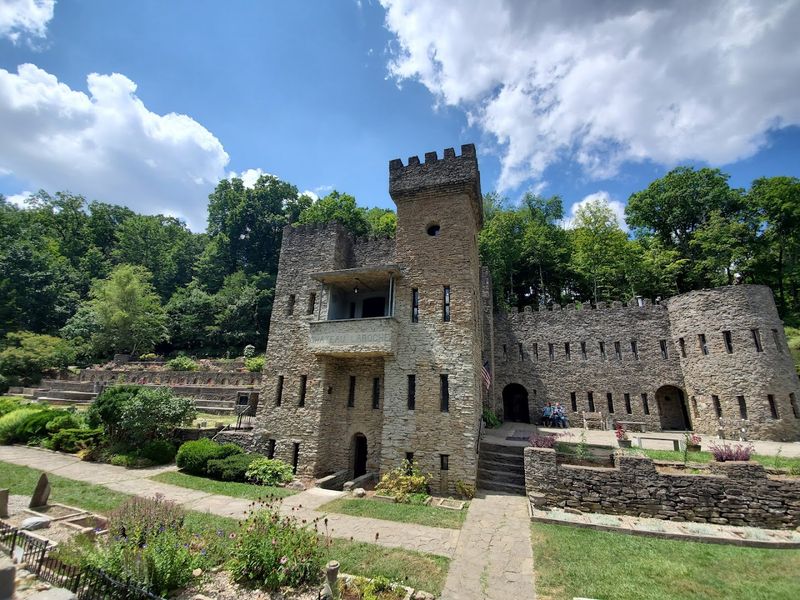 This Hidden Castle In Ohio Feels Like A Piece Of The Middle Ages - Decor Hint The Castle That Harry Built