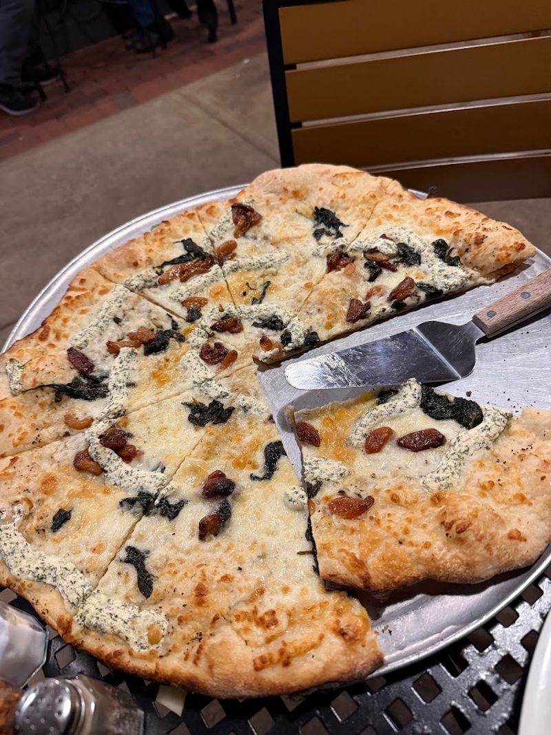 Local Ingredient Sourcing That Connects the Community