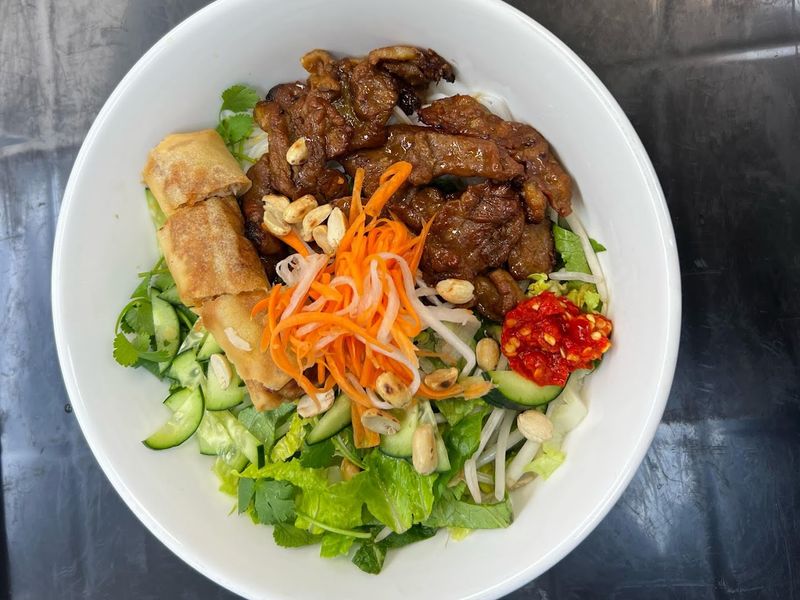 This North Carolina Restaurant Serves Shaking Beef You Won't Forget - Decor Hint The Dish That Keeps People Coming Back In Wilmington