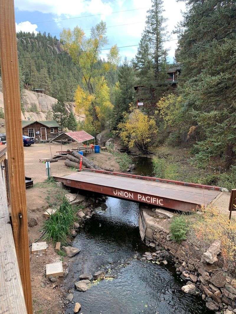 The Drive Out To Saloon