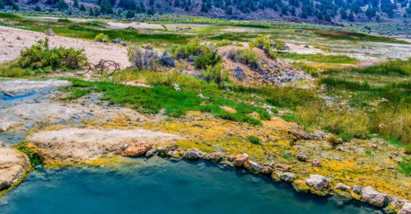 This Scenic California Hot Spring Is A Springtime Escape Worth The Drive