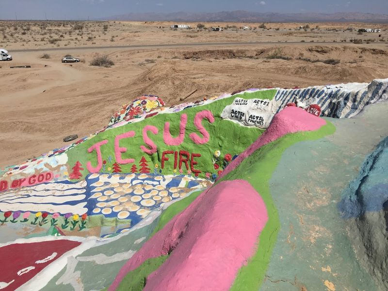 There's A Colorful Mountain In California Covered In Paint And Built By One Man - Decor Hint The Message Behind The Mountain Is Simple And Sincere
