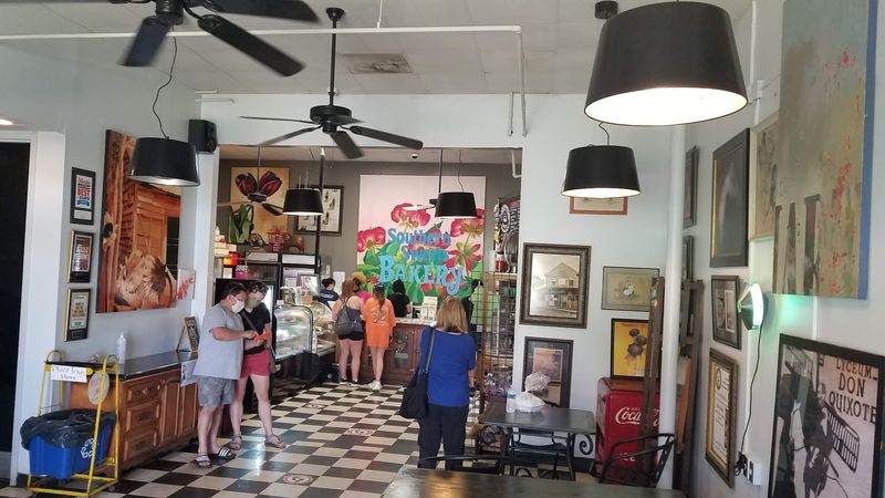 A Warm Atmosphere That Invites You to Linger