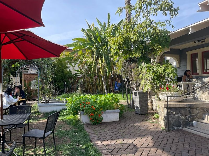 These 10 California Bakeries Prove Vegan Desserts Can Be Seriously Indulgent This April - Decor Hint Bakers Bench, Los Angeles