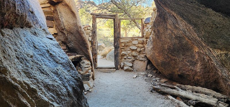 The Eagle Cliff Boulder House Adds A Bonus Stop