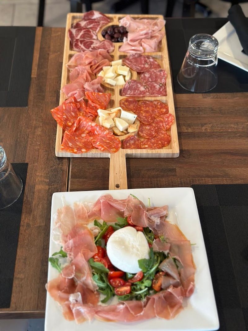 14 Incredible Florida Italian Restaurants You Must Try In 2026 - Decor Hint La Dolce Vita Trattoria