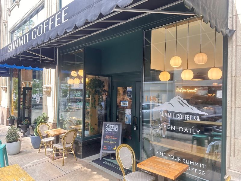 Summit Coffee Grove Arcade