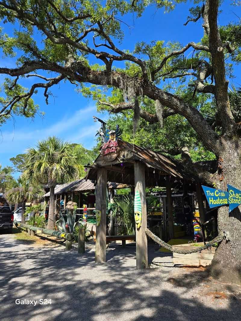 This No-Frills Restaurant In Georgia Has Famous Seafood Known Throughout The State - Decor Hint Live Entertainment and Seasonal Events Throughout the Year