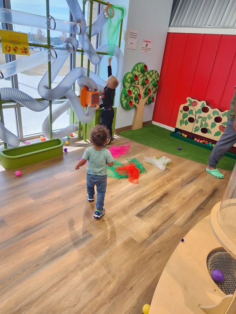 Grains of Sand Augmented Reality Sandbox