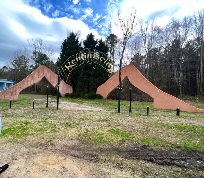 The Giant Legs Of Henderson