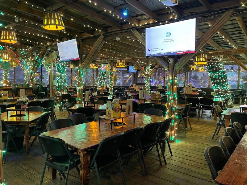This No-Frills Restaurant In Georgia Has Famous Seafood Known Throughout The State - Decor Hint Large Groups Can Reserve Ahead for Big Gatherings