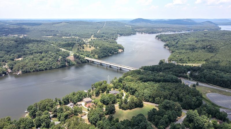 A Town That Rewards Slowing Down