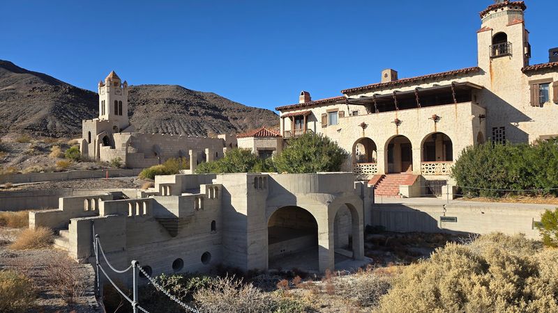 This Secret Castle In California Brings Gilded Age Glamour To Life - Decor Hint Cultural And Historical Significance