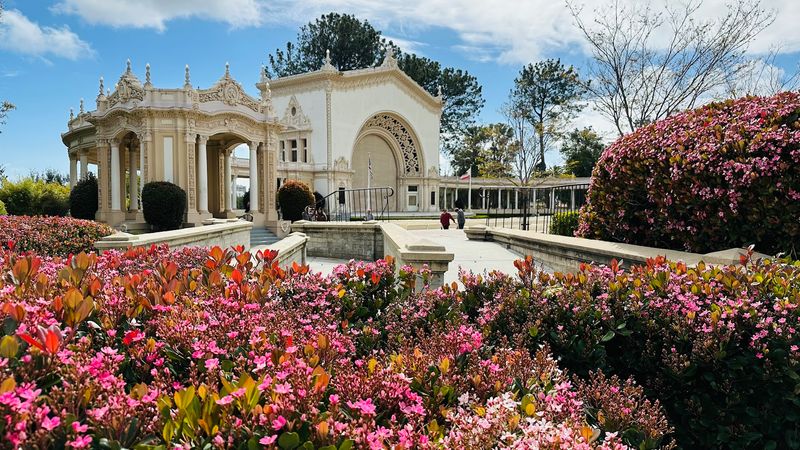 Why This Garden Is One Of Southern California's Most Unique Spring Experiences