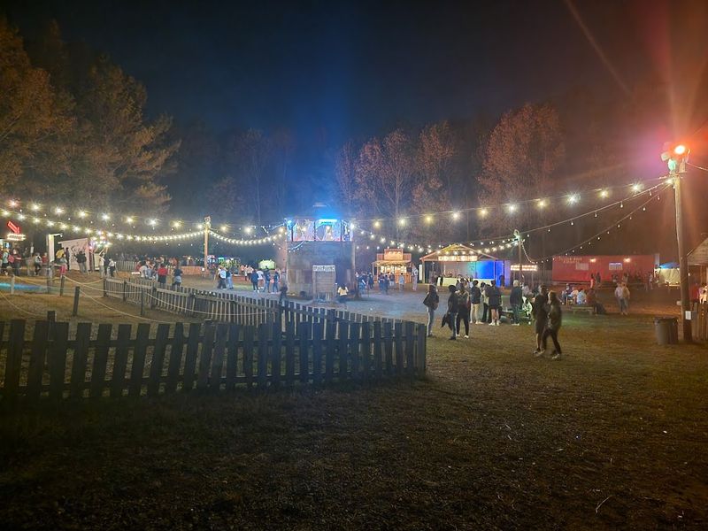 Why This North Carolina Haunted Trail Is A Must-Try For Thrill Seekers - Decor Hint The Sound Design That Keeps Your Heart Racing