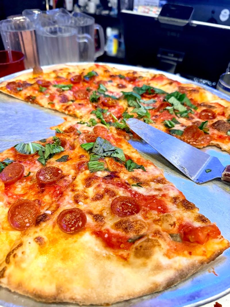 The Thin Crispy Crust That Pizza Fans Love