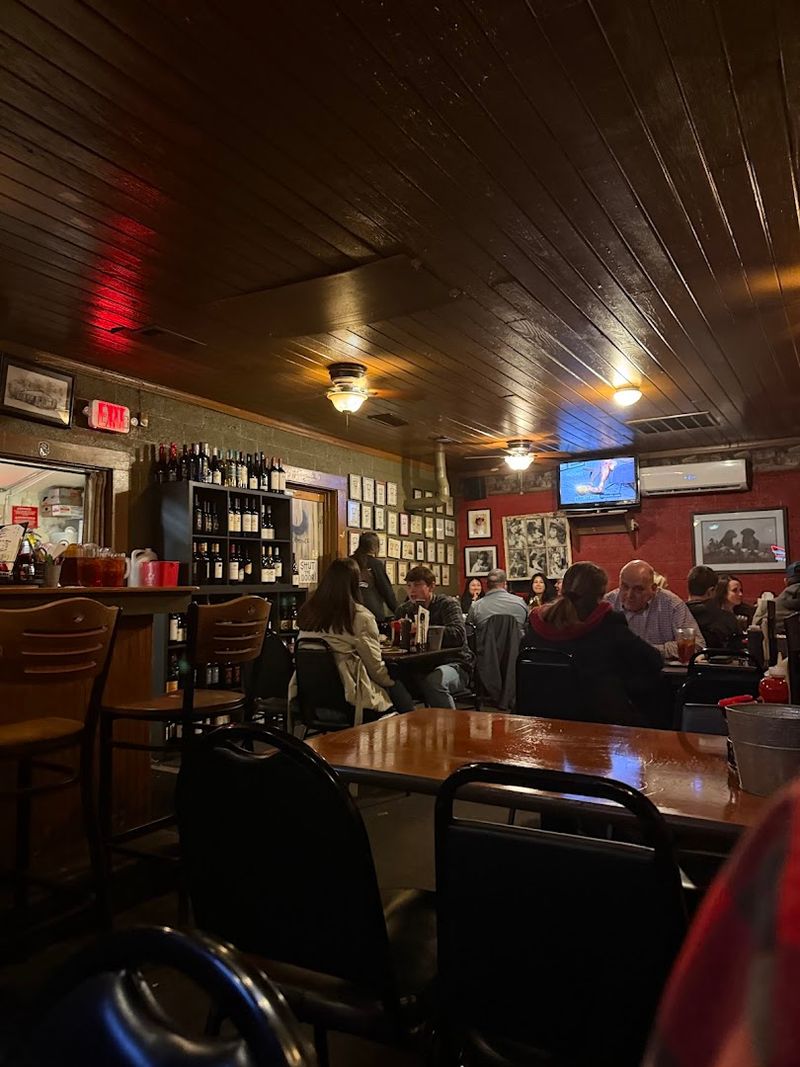 A Casual Atmosphere Where The Food Does The Talking