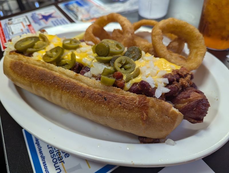 Georgia's Classic Diner Where Peach Cobbler Is Still Made The Classic Way - Decor Hint Hot Dogs And