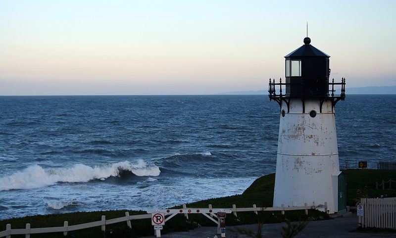 This Historic Lighthouse In California Hides One Of The Coolest Hostels In The US - Decor Hint Why This Coastal Lighthouse Feels Like A Hidden Find