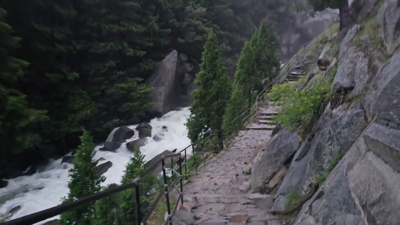 12 Waterfall Trails In California That Will Enchant You With Natural Beauty In Spring 2026 - Decor Hint Vernal Fall And Nevada Fall Via Mist Trail, Yosemite National Park