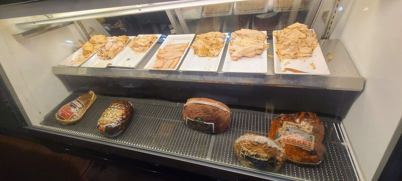 hVZcFAEPkn yKYm1 - Decor Hint