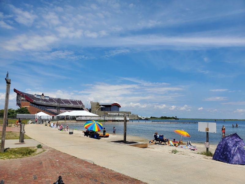 10 New York State Parks With Sandy Beaches That Make You Forget You Are Not At A Tropical Destination - Decor Hint Jones Beach State Park