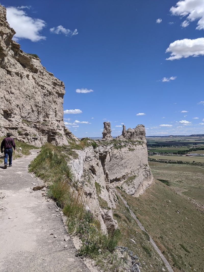Saddle Rock Trail At Scotts Bluff National Monument