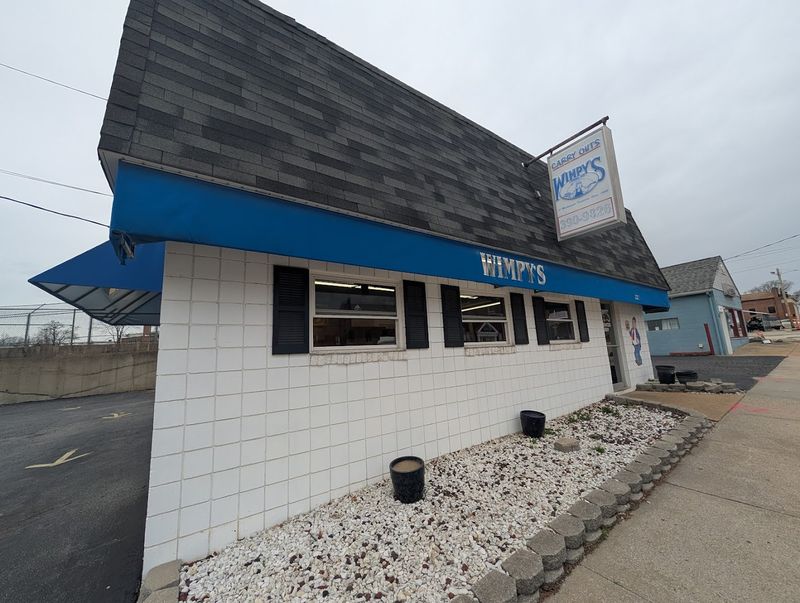 12 Hidden Missouri Restaurants That Locals Love And Tourists Miss - Decor Hint Wimpy's, Washington