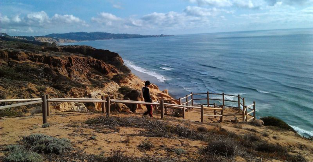 13 California Trails That Open Up To Gorgeous Ocean Views - Decor Hint