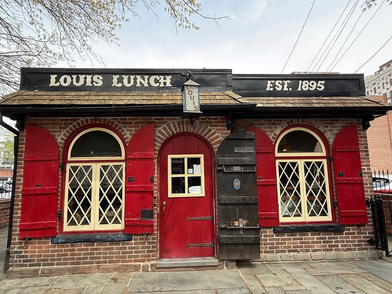 Louis' Lunch, New Haven