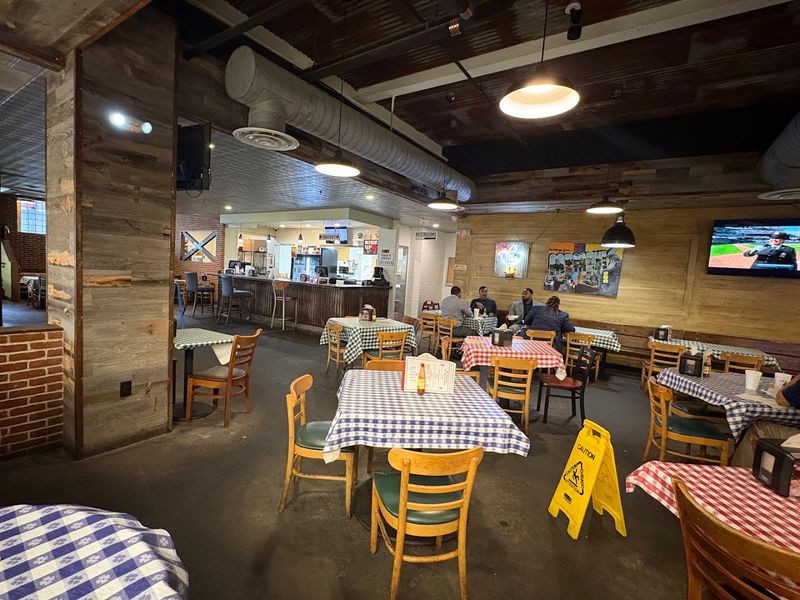 Gus's World Famous Fried Chicken – Atlanta