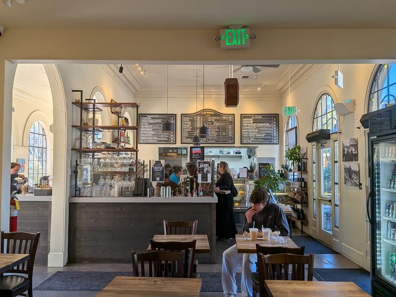 The Depot Café & Bookstore, Mill Valley