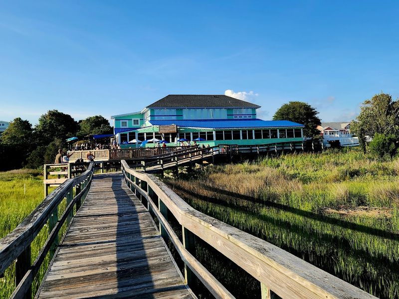 The North Carolina Grill Where The View And The Crab Cakes Are Equally Hard To Forget - Decor Hint Why You Should Make The Drive