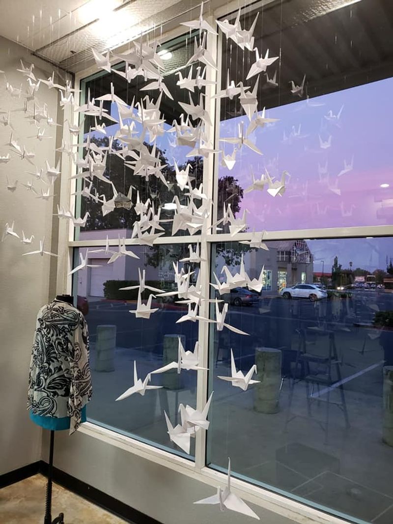 Seasonal Decorations That Transform The Space