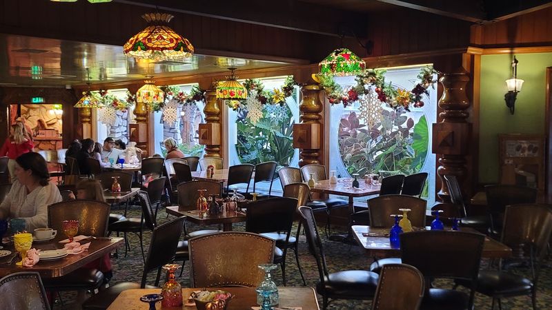 The Most Enchanting Little Cafe In California Has Portions That Will Blow You Away - Decor Hint A Setting That Feels Like No Other Cafe Around