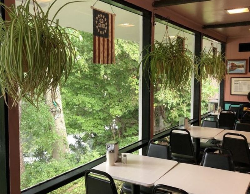 Cozy Booths And Old-School Diner Style