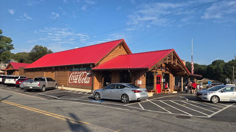 A Location That Fits Perfectly Into a North Georgia Road Trip