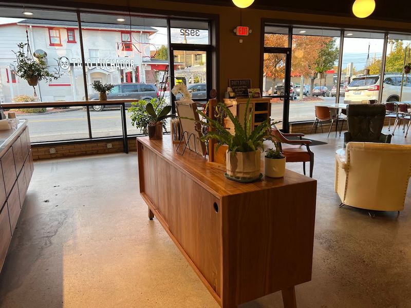 A menu that stays readable instead of overwhelming