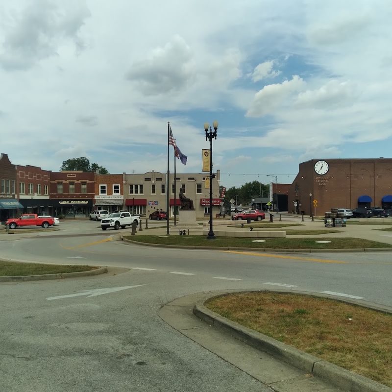 An Easy Stop While Exploring Hodgenville