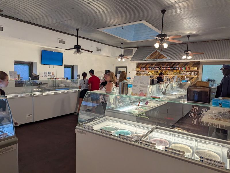 A Vault-Themed Shop In Small-Town Florida Now Serves Some Of The Sweetest Treats Around - Decor Hint Over 140 Flavors Of Hand-Dipped Ice Cream