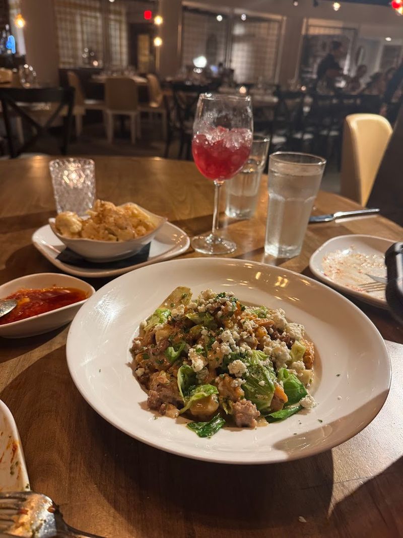 Service That Feels Attentive Without Being Overbearing