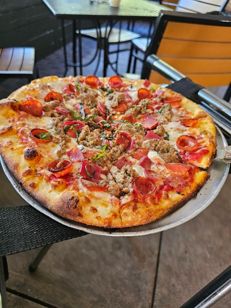 Slices that fit a casual travel day