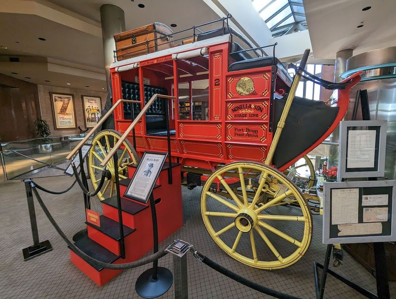 The Jaw-Dropping Automobile Museum In California You've Probably Never Heard Of - Decor Hint Educational Programs Make It A Strong Choice For School Groups