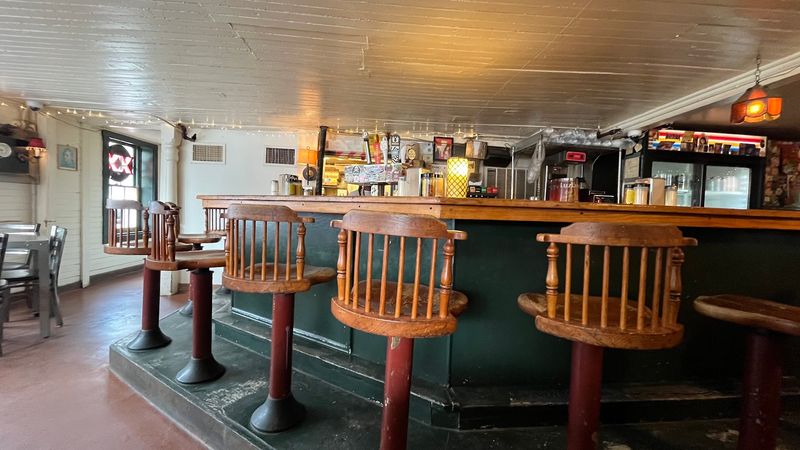 Family-Friendly Atmosphere Without the Fuss