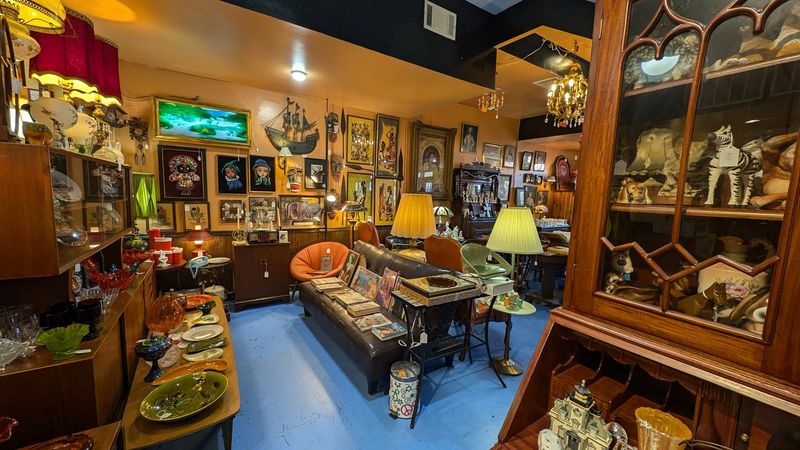 Rare Uranium Glass That Actually Glows