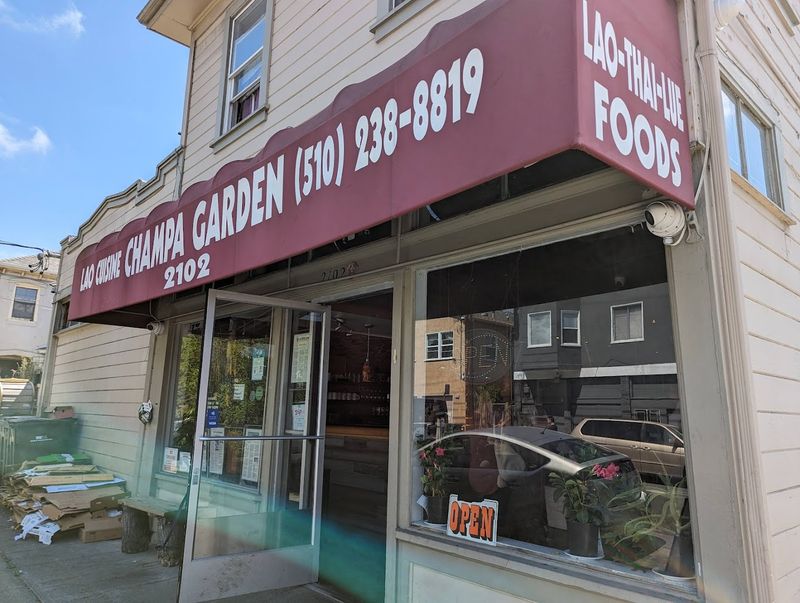 Champaa Garden, Oakland