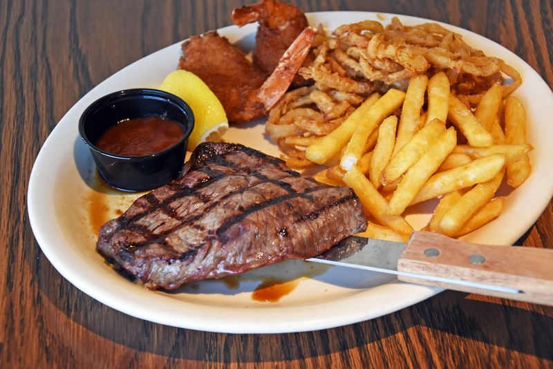 Maxie's Supper Club
