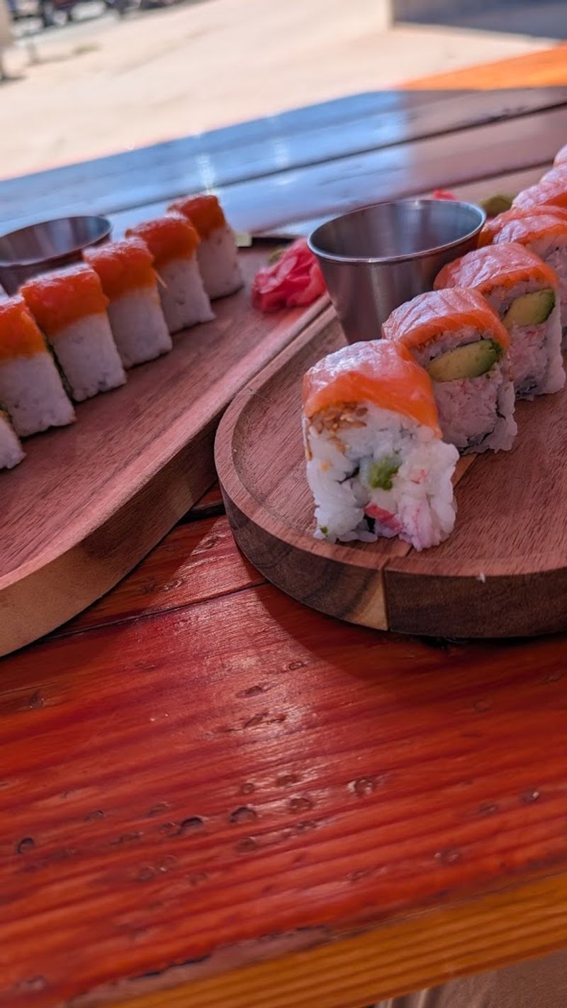 17 Arizona Restaurants In Small Towns You Won't Believe Are This Good - Decor Hint Rustic 66 Sushi & Grill