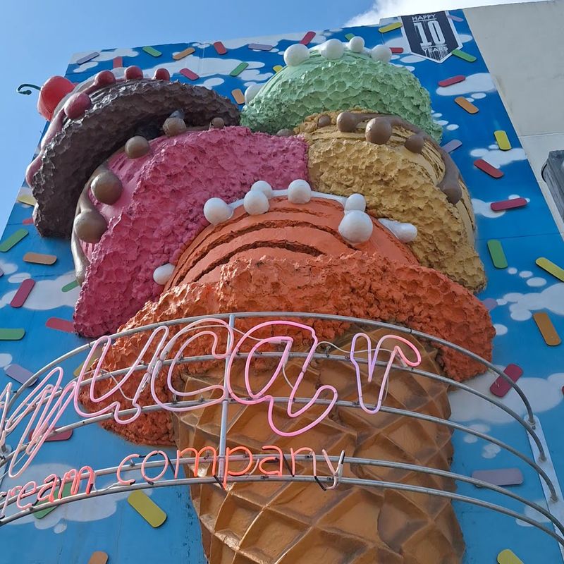 Why Azucar Stands Apart From Every Other Scoop Shop